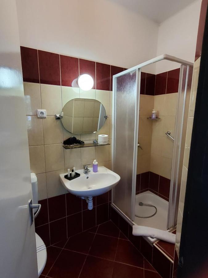 Liget Ueduelo Siofok Bed & Breakfast Dış mekan fotoğraf